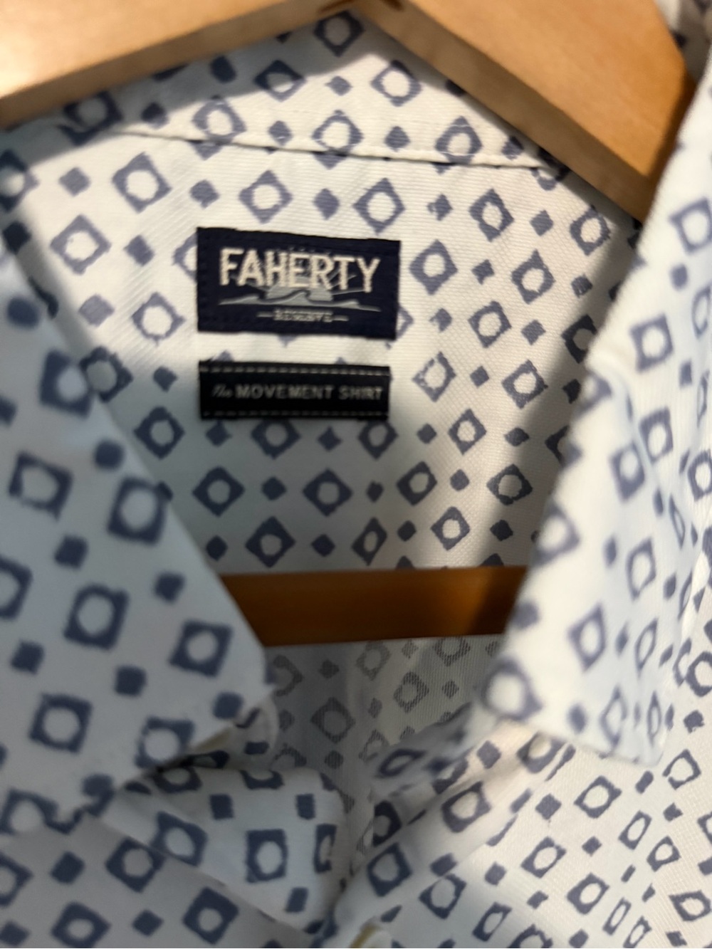 Faherty Short-Sleeve Button-Down Shirt in Cream with Navy Geo - Picture 4 of 4